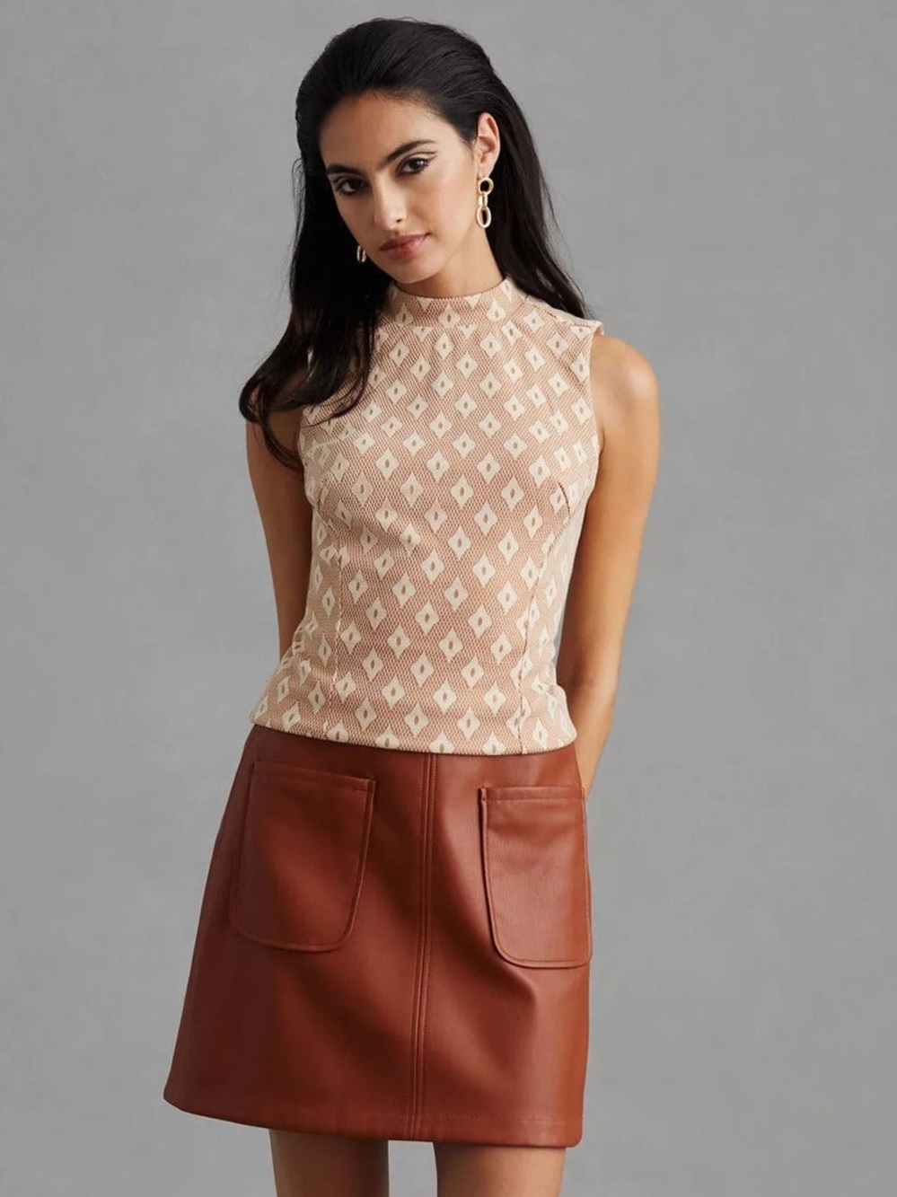 NWT Eva Franco Structured Mockneck Top Feminine Sleeveless Tan & Cream Neutral L